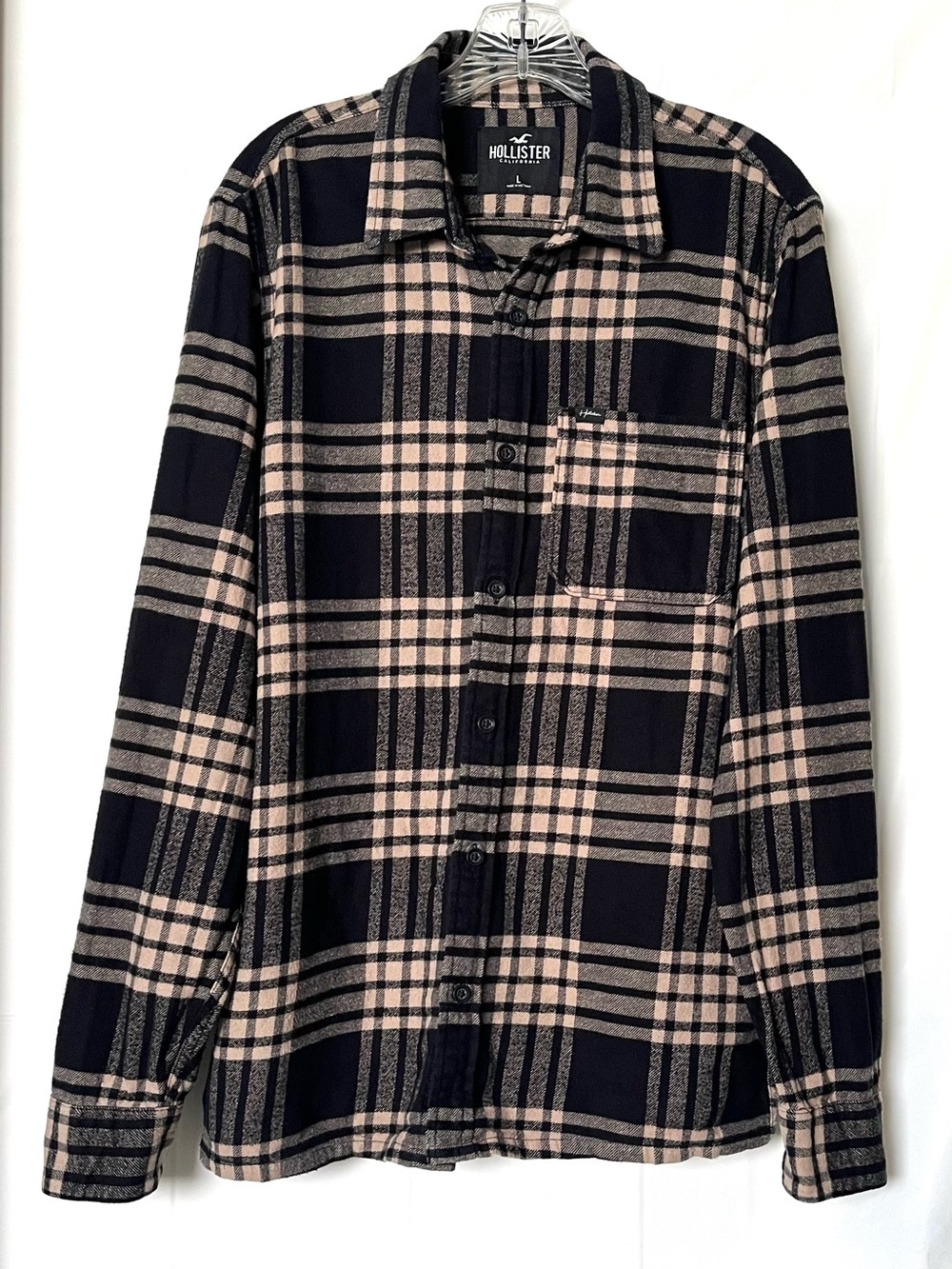 Hollister Men's Navy and Tan Plaid Long-Sleeve Flannel Button-Down Shirt